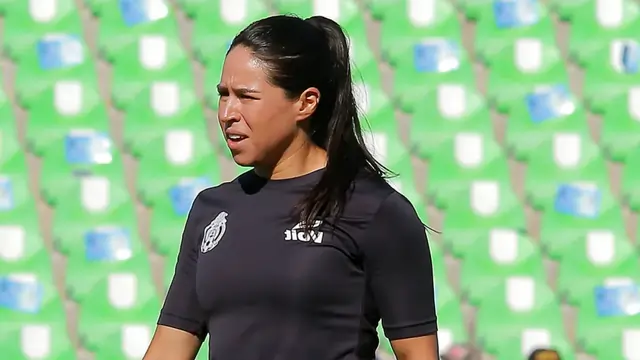 Karen Diaz Medina assistant referee
